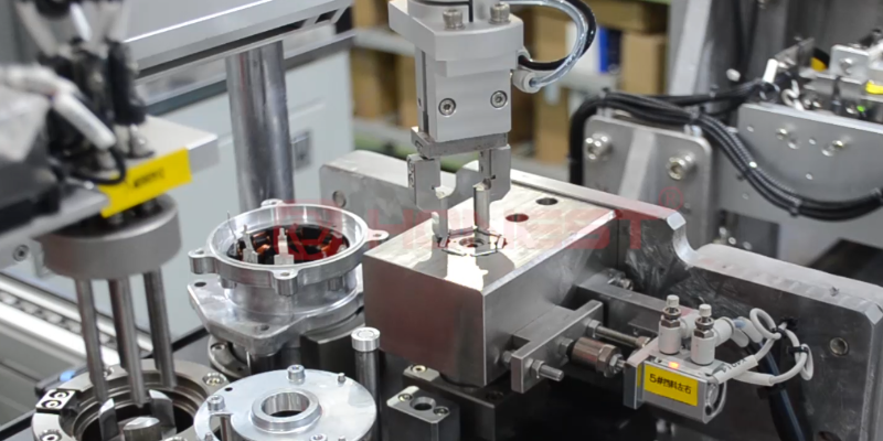 自动插磁钢机 自动插磁钢机