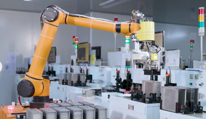 高精度组装人形机器人