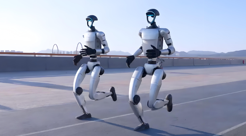 人形机器人在跑步