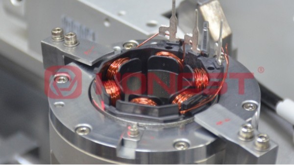 电机装配生产时如何让漆包线在排线中更加整齐？