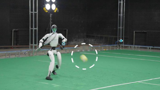 全球首个网球机器人，透露了什么关键信息？